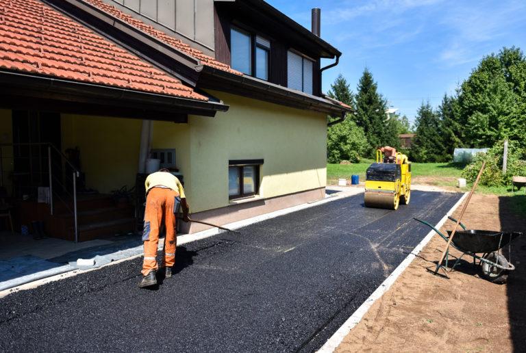 Asphalt Driveways and Sealing